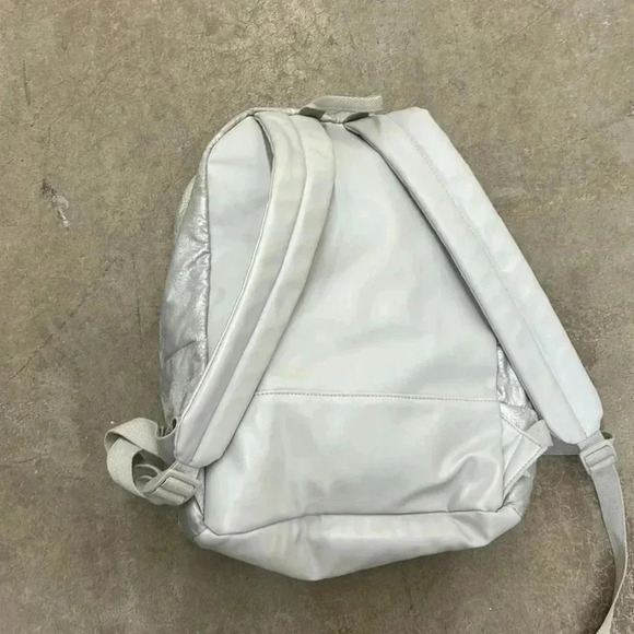 Reebok  burnout backpack - Picture 4 of 6